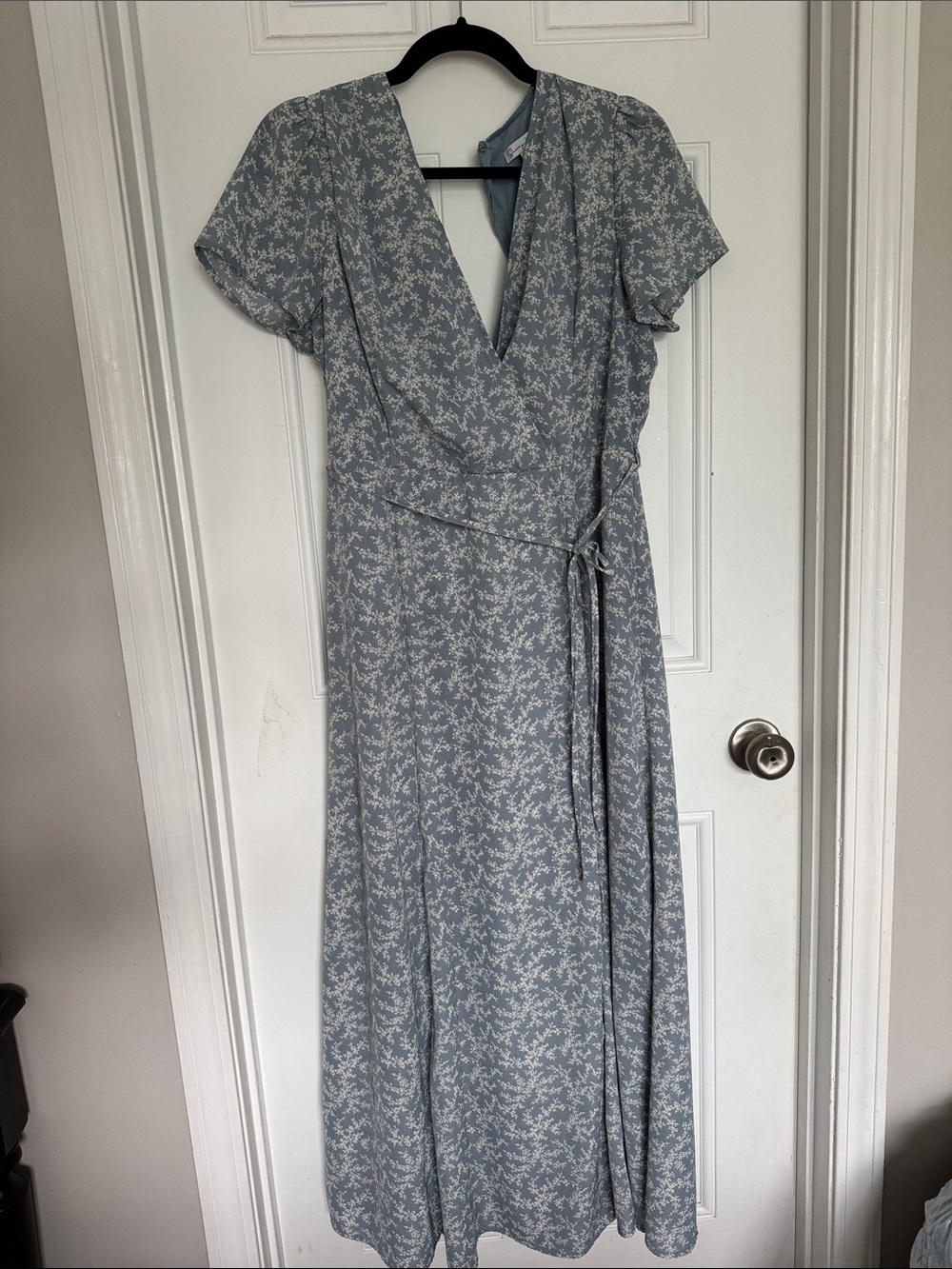 Women's Light Blue Floral Wrap Dress with Short Sleeves